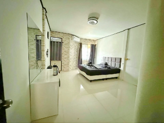 ติดกฟผ. ติดจอง สะพานพระราม7 MRT สิรินธร 2.6 กม. ให้เช่าทาวน์เฮ้าส์  2 ชั้น 20 ตร.วา.160 ตร.ม.ม.ราชภัฏสวนสุนันทา 4.3 กม.2 นอน