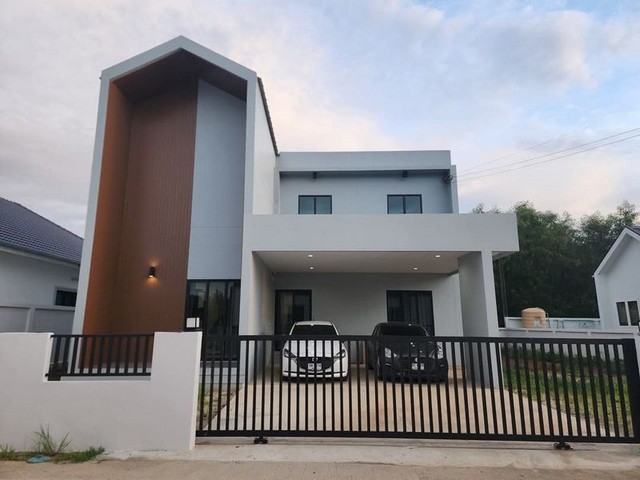 บ้านเดี่ยว 2 ชั้น สไตล์นอร์ดิก ใกล้ 89พลาซ่า โซนสารภี 