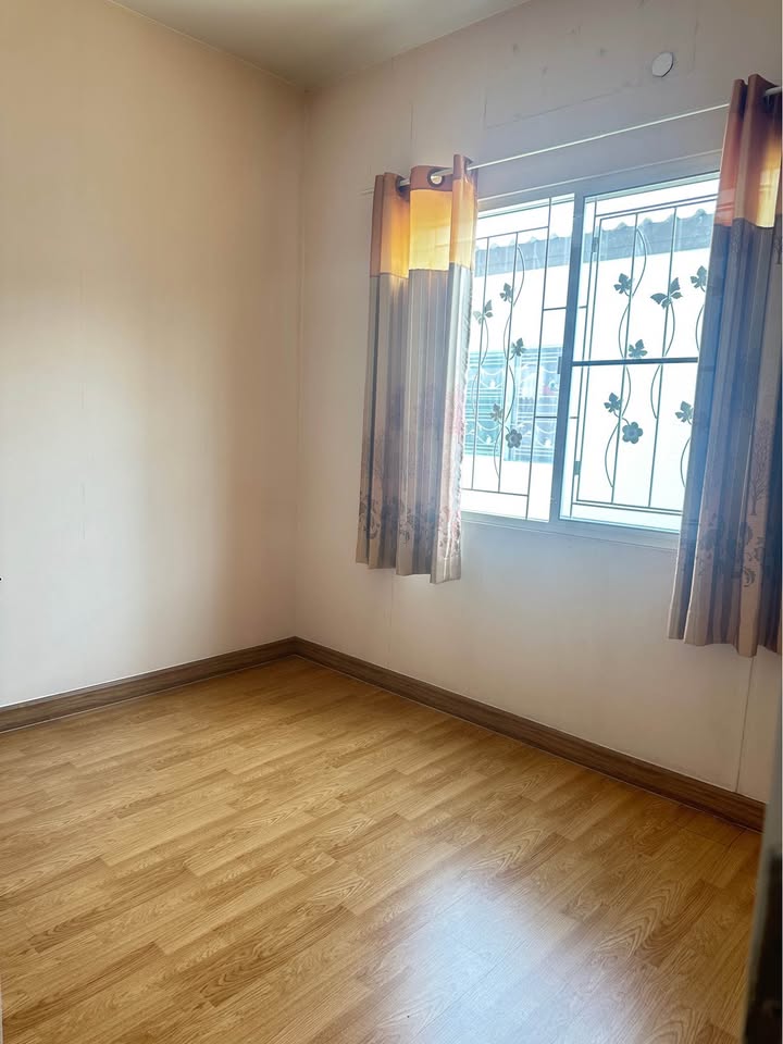 ทาวน์เฮาส์ ทาวน์โฮมใกล้เมกะบางนา บางนากม10 20 ตาราง-วา 0 ngan 0 Rai 14000 B. ใกล้กับ เมกะบางนา ราคานี้พลาดไม่ได้ กรุงเทพ