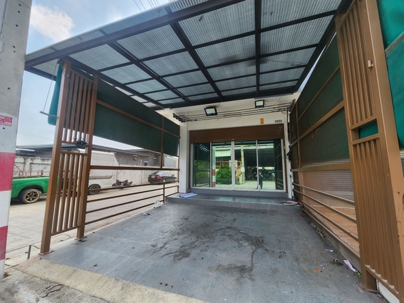 อาคารพานิชย์ให้เช่า 3 ชั้น หลังมุม ตกแต่งใหม่ ถนนเอกชัย ใกล้วัดโพธิ์แจ้ เหมาะทำโฮมออฟฟิต ถนนกว้าง จอดรถสบาย