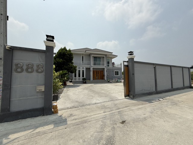 ขายบ้านเดี่ยว 2 ชั้นพร้อมที่ดิน 322 ตร.ว. เพชรเกษม 126 อ้อมน้อย สมุทรสาคร