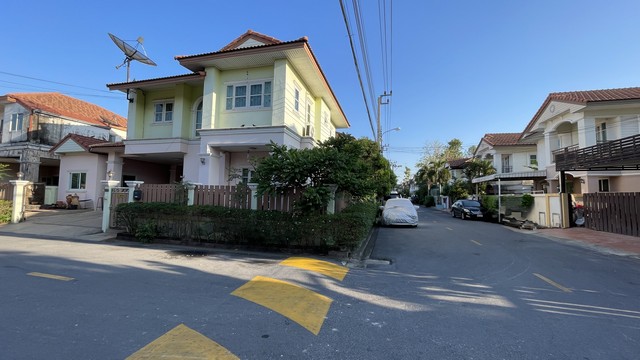 ขายบ้านเดี่ยวหลังมุม 67.5 ตร.ว. หมู่บ้านจิตรนารา ศาลาธรรมสพน์ ทำเลติดถนน เข้าออกสะดวก