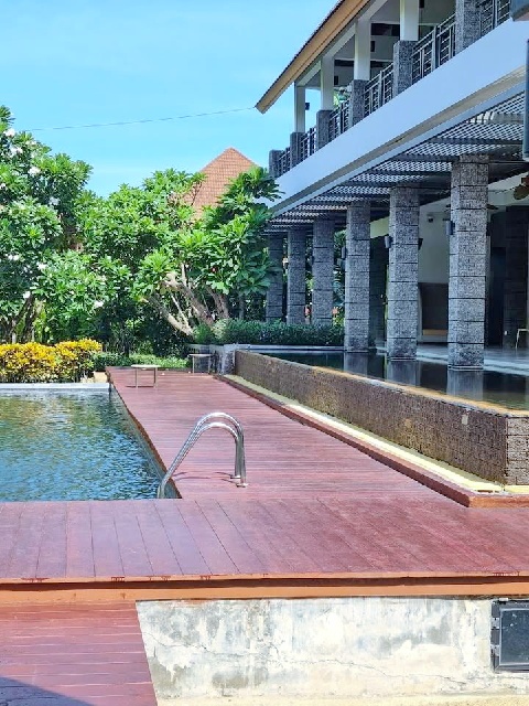 กรุงเทพกรีฑา พระราม9 APL ลาดกระบัง 2กม. ให้เช่าคฤหาสน์เดี่ยว Pool Villa 2 ชั้น 75 ตร.วา.250 ตร.ม. ม.นานาชาติแสตมฟอร์ด 7.6 กม.4 นอน 3 น้ำ
