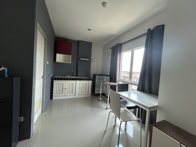 ห้องชุดราคาประหยัด ไม่ถึงล้าน!!! สภาพแวดล้อมดีมาก เหมาะสำหรับอยู่อาศัย The Luft Condo Chonburi คอนโดตั้งอยู่บริเวณช่องลม