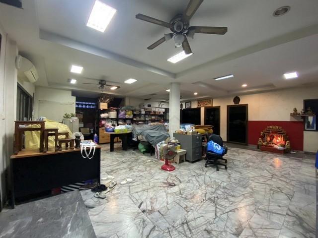 HS 1756 ขายที่ดินพร้อมโฮมออฟฟิศ 3 ชั้น 217 ตรว. พร้อมโกดัง ซอยอ่อนนุช 66/1 ใกล้ MRT ศรีนุชเพียง 700 เมตร