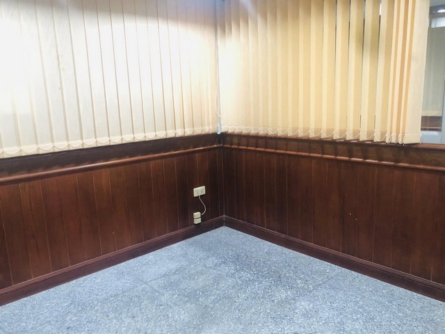 หมู่บ้าน พรทวีวิลล่า 4 อาคารพาณิชย์ 2 คูหา 3 ชั้น 1/2 ต.ทวีวัฒนา อ.ตลิ่งชัน กรุงเทพมหานคร