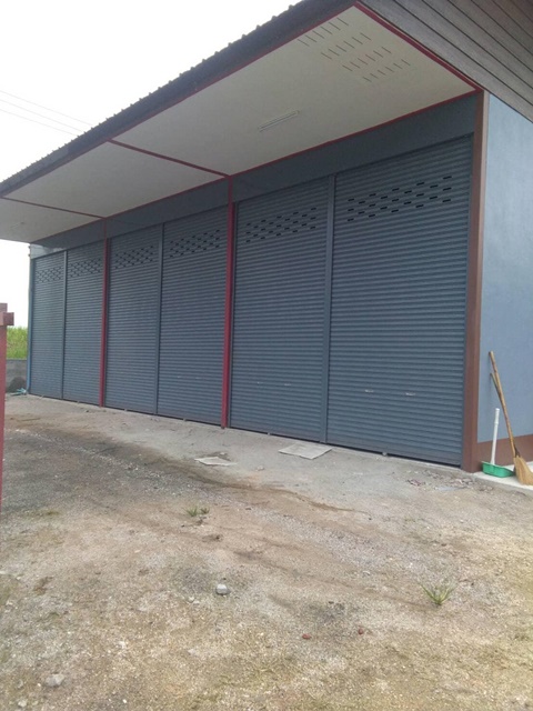 บิ๊กซี ลำลูกกา คลองสี่  900ม. BTS คูคต 4.3 กม.ให้เช่าอาคาร 3 ห้อง 60 ตร.วา. 240ตร.ม.ทำเลดี ติดถนน  ตลาดวงศกร 2.4 กม.