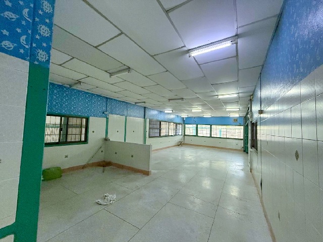 คลัง7-11 ถ.พระราม 2ตลาดมหาชัย 3 กม. ให้เช่าโรงงาน 2 ชั้น 2 ไร่ 2 งาน  ปตท.เกตุม วัดเกตุมดี 1,700ตร.ม.