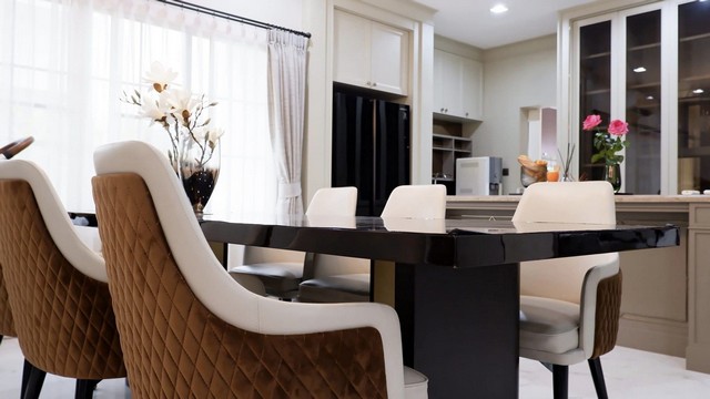 ขายหรือให้เช่า บ้านเดี่ยว 2 ชั้น หมู่บ้านนันทวัน รามอินทรา-พหลโยธิน 50 เนื้อที่ 85 ตร.ว. สไตล์ทัสคานี เฟอร์นิเจอร์ครบ