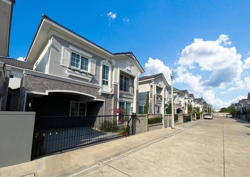 BS970 ขายบ้านด่วน! บ้านแฝดสไตล์อังกฤษ โกลเด้น นีโอ 2 รามอินทรา-วงแหวน