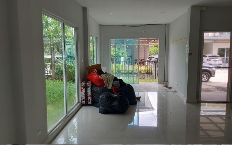 ขายบ้านเดี่ยวมือสอง อำเภอบางใหญ่ จังหวัดนนทบุรี โครงการ CENTRO ปิ่นเกล้า-วงแหวน