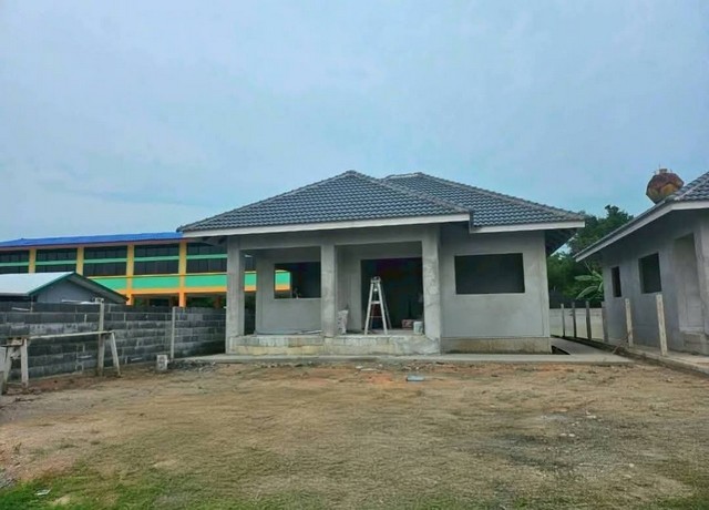 เปิดจองบ้านเดี่ยวหลังใหญ่บ้านบึงชลบุรีบนเนื้อที่ 84 ตรว 3 ห้องนอน  2 ห้องน้ำ 1ลดกระหน่ำ เของแถมเพียบ