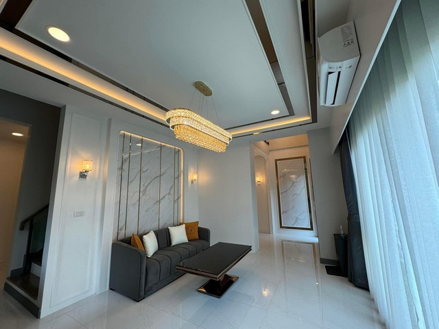 ขายหรือให้เช่า บ้าน 2 ชั้น โครงการ The City บางนา เนื้อที่ 78 ตร.ว. แปลงหัวมุม ใกล้เมกา บางนา เพียง 800 เมตร