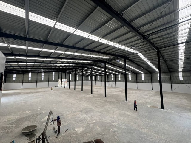 ขายและให้เช่าโรงงานสร้างใหม่ระยองพื้นที่สีเหลือง สร้างบนพื้นที่ทั้งหมด 3 ไร่ 200 ตารางวา ขนาดโรงงาน 3,000 ตารางเมตร