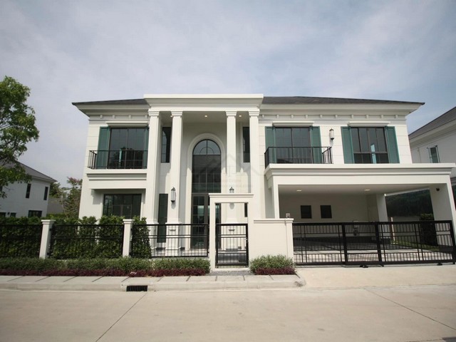 ให้เช่าบ้านหรู 102 ตรว. 5 นอน เศรษฐสิริ บางนา กม.10 ติดถนน บางนา-ตราด แปลงมุม วิวคลับเฮาส์ สไตล์ Georgian ใกล้ Design Village บางนา 