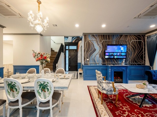 ให้เช่าบ้านเดี่ยวหรู 2 ชั้น 106.5 ตรว. 4 นอน โครงการนันทวัน พระราม 9 กรุงเทพกรีฑาตัดใหม่ สไตล์ Classic France เฟอร์พร้อมอยู่