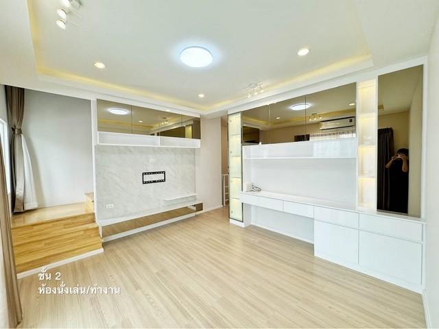 ขายทาวน์โฮม 3 ชั้น โครงการบ้านกลางเมือง สวนหลวง Baan Klang Muang Suanluang ซอยเฉลิมพระเกียรติ 28 อยู่ตรงข้ามสวนหลวง ร.9