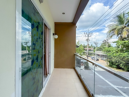 3-Storey Townhouse for Sale 4 Beds 5 Baths Prime Location near Ban Don Hospital Central and Big C Koh Samui