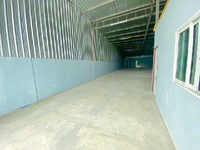 บางบอน5 ถูกกว่า 90 บาทต่อตรม.รร.ทานตะวันไตรภาษา 2.6 กม. ทำเลดี พระราม 2 น้ำ  บางน้ำจืด แคราย ให้เช่าโกดังใหม่ สมุทรสาคร 300 ตร.ม.