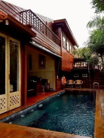 ให้เช่าพูลวิลล่า ในเขตคูเมือง พร้อมกิจการเกสเฮาส์ และร้านอาหาร
