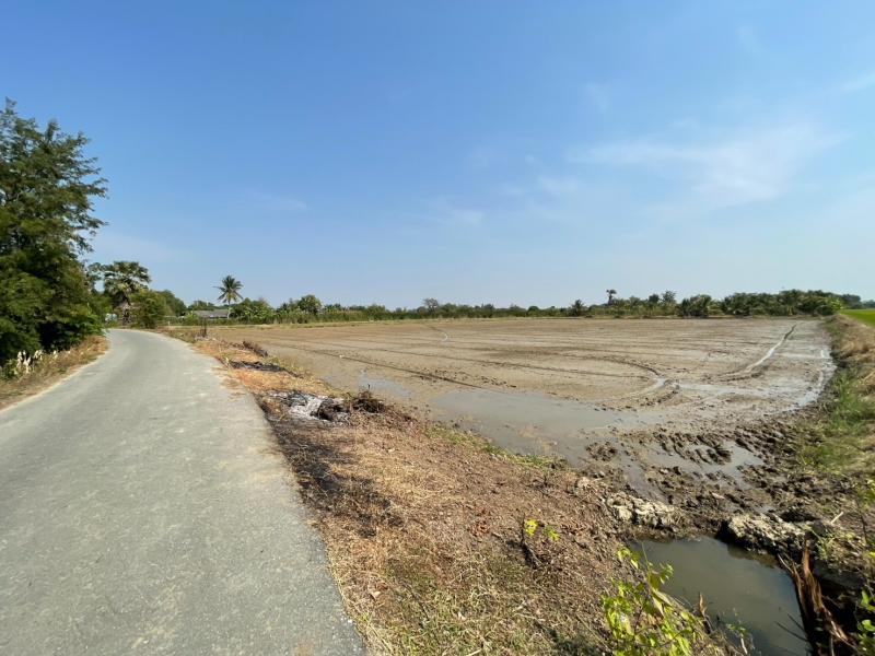 ขายที่ดินเปล่า 10ไร่ ห้วยพระ นครปฐม ติดถนนลาดยาง หน้ากว้าง89เมตร