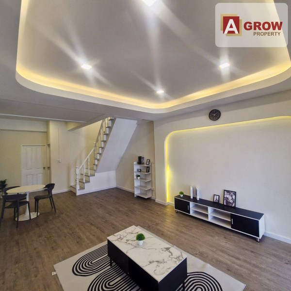 หมู่บ้านทรัพย์มั่นคง 3 ซอยเทศบาลบางบ่อ 13 บ้านสวย มีพื้นที่หลังบ้าน ตกแต่งครบพร้อมอยู่