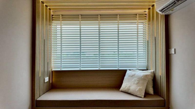 ขายเพียง 3.59 ล้าน 66 ตรม. 2 นอน 2 น้ำ #เรือนคำทาวเวอร์ – คอนโดหรูแต่งครบ #ใจกลางนิมมาน ทำเลดีที่สุดในนิมมาน! เดินแค่ 1 นาทีถึงถนนใหญ่