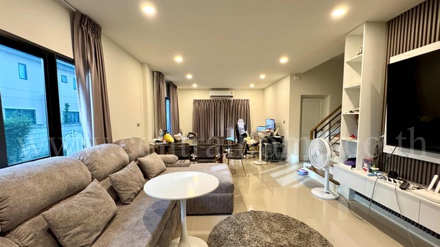 R1 ให้เช่า บ้านเดี่ยว เซนโทร อ่อนนุช - สุวรรณภูมิ หลังริม