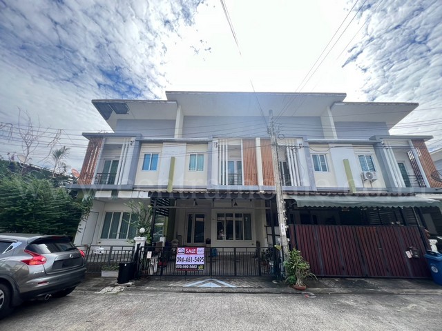 R3 ทาวน์โฮม หมู่บ้าน นิรันด์ อเวนิว ซอยรามคำแหง 174