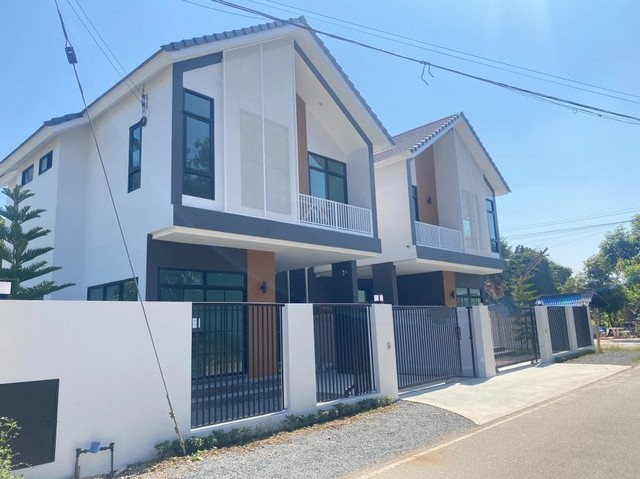 #บ้านสร้างใหม่  ทำเลดี เดินทางสะดวก ใกล้เมือง ใกล้สถานศึกษา   ต.หนองผึ่ง  อ.สารภี  จ.เชียงใหม่