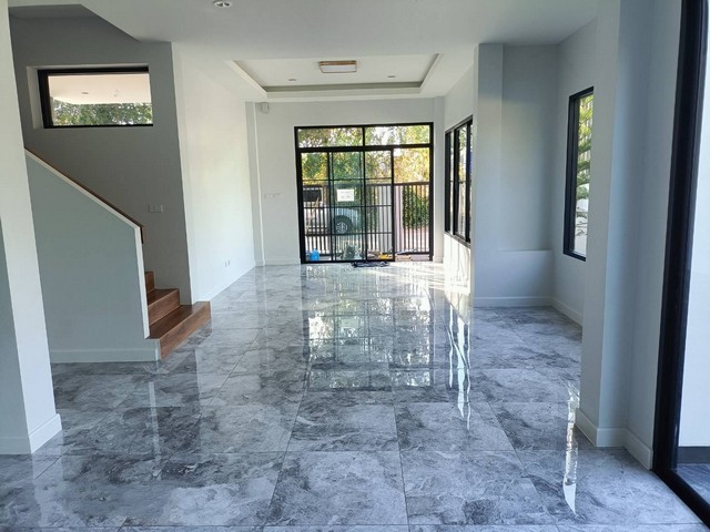 #บ้านสร้างใหม่  ทำเลดี เดินทางสะดวก ใกล้เมือง ใกล้สถานศึกษา   ต.หนองผึ่ง  อ.สารภี  จ.เชียงใหม่