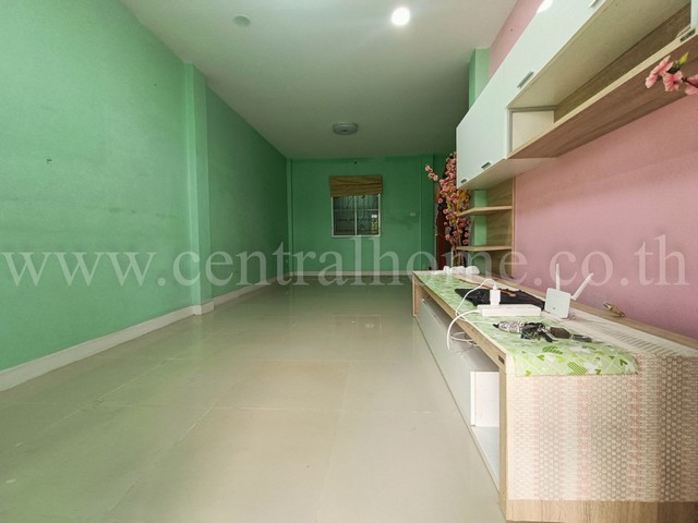 R3 ทาวน์โฮม ไลโอ นอฟ ดอนเมือง - แจ้งวัฒนะ ต้นโครงการ พร้อมอยู่