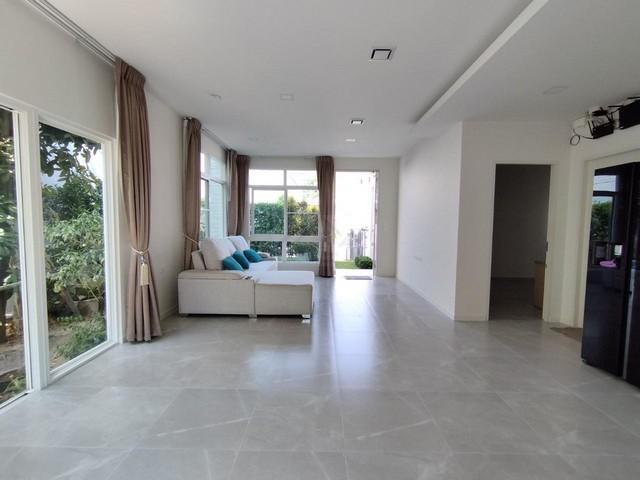 ให้เช่าบ้านเดี่ยว 2 ชั้น 70.4 ตรว. โครงการมัณฑนา บางนา-วงแหวน ถ.รามคำแหง 2 ใกล้ ม.รามคำแหง 2