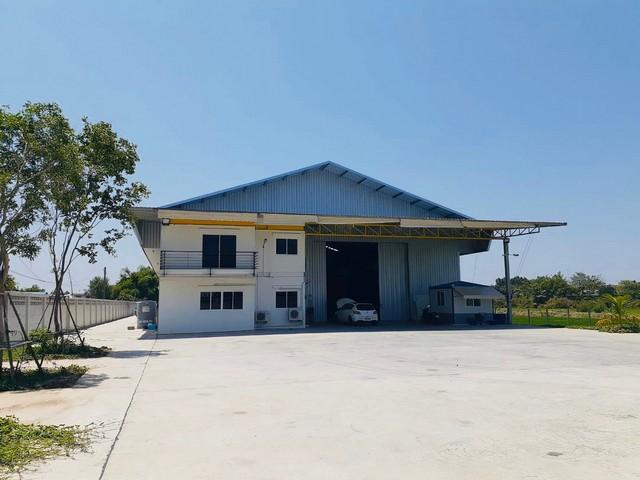 ขายโกดัง เนื้อที่ 4 ไร่กว่า พร้อมโกดัง 1,000 ตรม.ถนนบางบัวทอง 340 ย่านไทรน้อย นนทบุรี ( ขอ รง.ได้ ) 