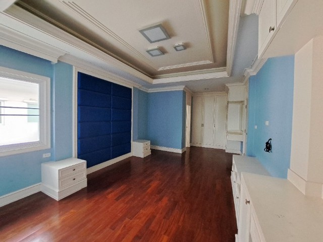 ขายบ้านเดี่ยว 2 ชั้น Grand Bangkok Boulevard Pinklao เนื้อที่ 160.9 ตร.ว. พร้อมสระว่ายน้ำ ใกล้ถนนพุทธมณฑลสาย 2