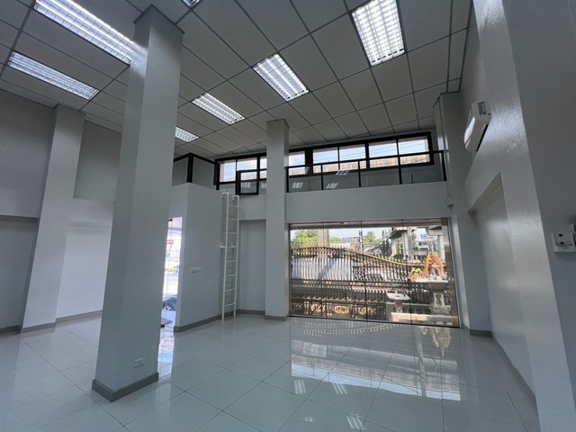 รหัสC7774 ให้เช่าอาคารสำนักงาน 3ชั้น ริมถนนบรมราชชนนี เหมาะทำออฟฟิศและอื่นๆ