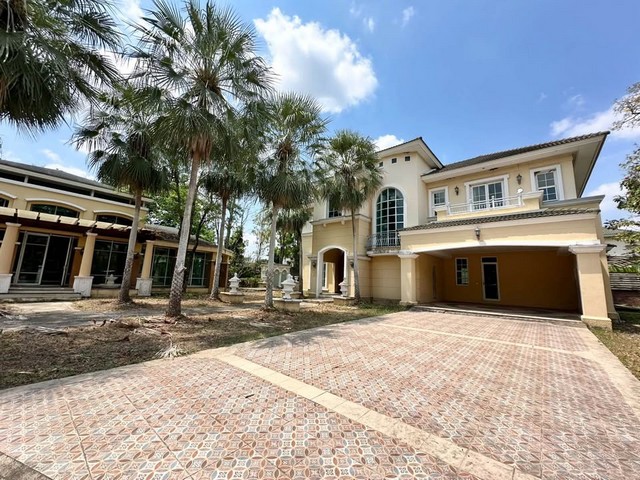 ขายบ้านเดี่ยว 2 ชั้น โกลเด้นเฮอริเทจ ซ.ราชพฤกษ์15 เนื้อที่ 339.3 ตร.ว. สไตล์อิตาเลี่ยนคลาสสิก ใกล้สะพานสาทร