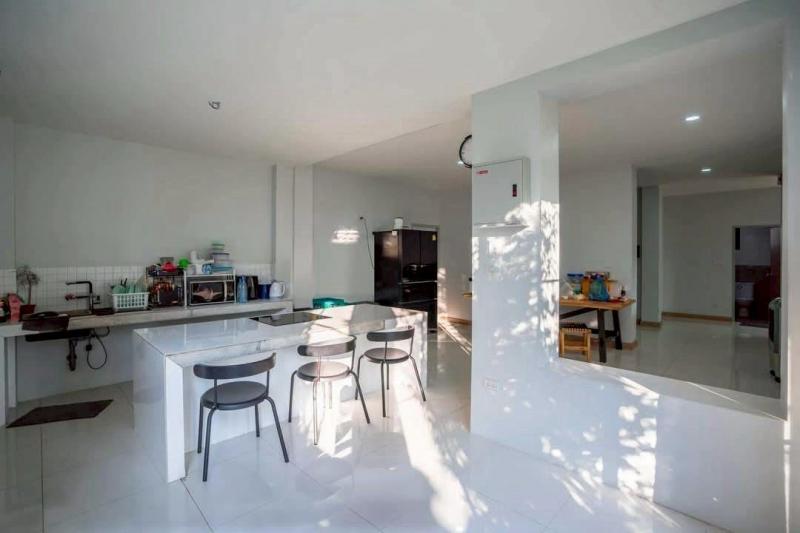 โซนสุเทพ ขายเพียง 7 ล้านบาท บ้านเดี่ยว 3 ชั้น #สไตล์มินิมอลโมเดิร์น หลังใหญ่ มีพื้นที่สวนข้างบ้าน #ติดสนามบิน #น้ำไม่ท่วม #เลียบคลองชลประทาน