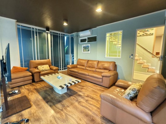 ให้เช่าบ้านเดี่ยว 2 ชั้น หมู่บ้านมัณฑนา กรุงเทพกรีฑา 7 เหมาะพักอาศัย ใกล้เดอะมอลล์บางกะปิ