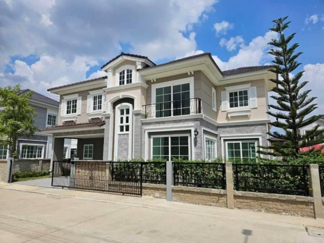 ให้เช่าบ้านเดี่ยว 2 ชั้น หมู่บ้าน Golden Neo Sukhumvit-Lasalle สุขุมวิท 113 ใกล้ BTS สำโรง