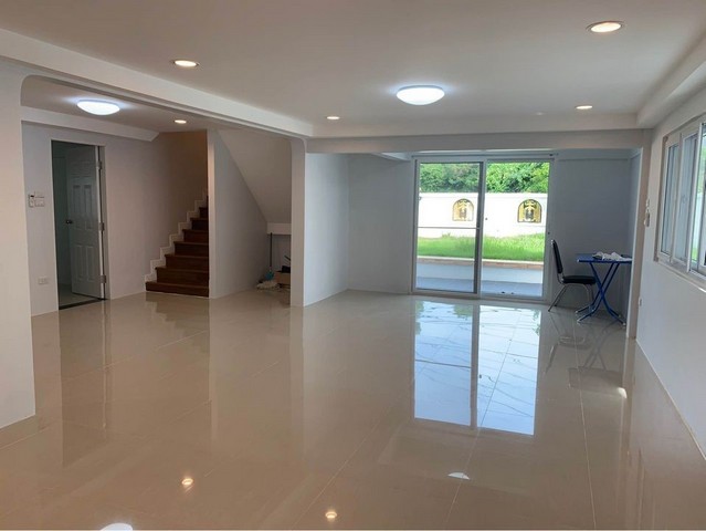 ให้เช่าบ้านเดี่ยว 2 ชั้น หมู่บ้านเมืองทอง 2 ทับ 2 ซอยพัฒนากา 61 เขตประเวศ