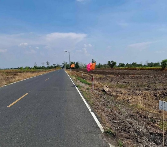 ที่ดินสวยคลอง24 องครักษ์ ติดถนนลาดยาง 200 ตรว. เพียง 6.9 แสน เท่านั้น