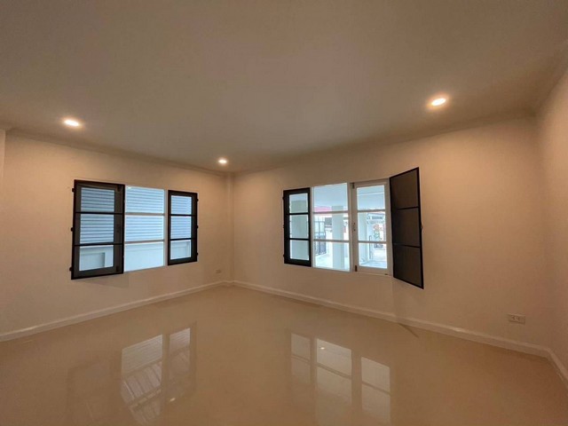 ให้เช่าบ้านเดี่ยว 2 ชั้น ม.ราชพฤกษ์ บางบอน 4  รีโนเวทใหม่ 100 ตรว 4 นอน 3 น้ำ เดินทางสะดวก