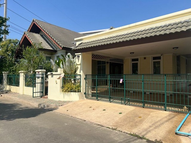 บ้านสวย เนื้อที่กว้าง ร่มรื่น โครงการ บ้านฟ้าหลวง ต้นเปา สันกำแพง 