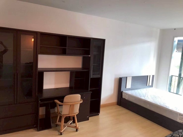 เซ็นทรัล จดทะเบียนได้ โลตัส ลาดปลาเค้า 850ม. ให้เช่าทาวน์โฮม 3 ชั้น รามอินทรา 3.2กม.  3นอน เกษตร-นวมินทร์ 160 ตร.ม. 4แอร์  กว้าง 5ม. 25ตรว.