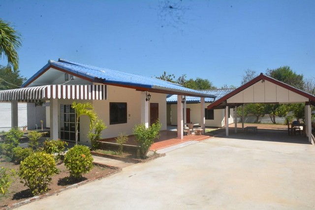 ขายบ้านเดี่ยว ชั้นเดียว 3 ห้องนอน เนื้อที่กว้างขวาง ขนาด 177 ตรว. ใกล้เขื่อนอุบลรัตน์ ใกล้บางแสน2 ใกล้ถนนสุขาภิบาล1 อ.อุบลรัตน์ จ.ขอนแก่น