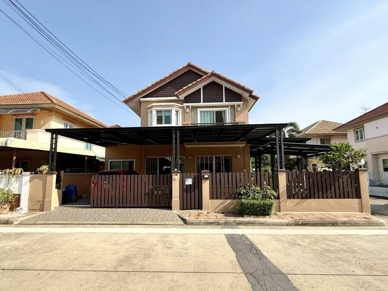 ขายบ้านเดี่ยว เพิ่งรีโนเวทต่อเติมเต็มพื้นที่ หมู่บ้านชวนชื่น เพชรเกษม81