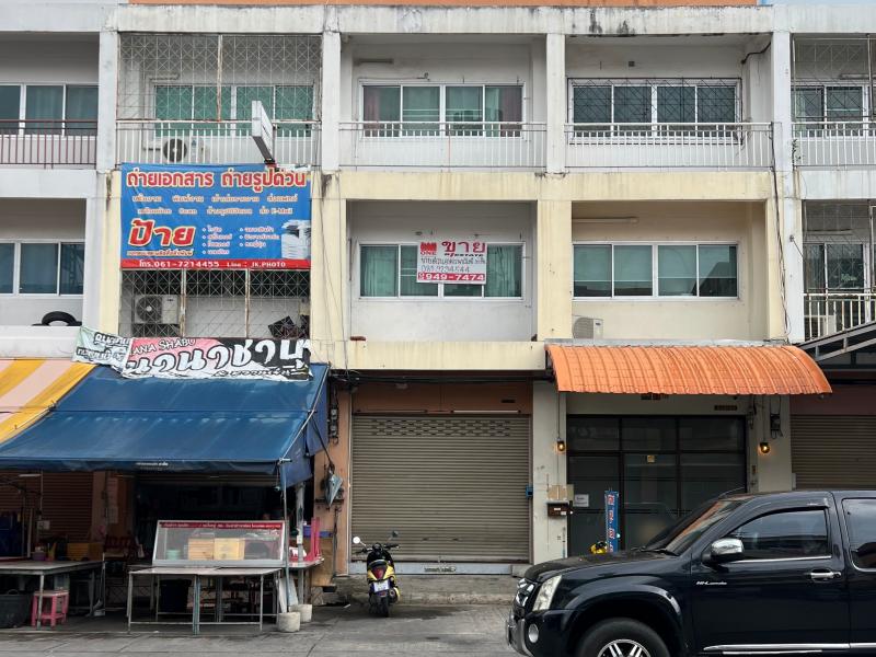 ขายอาคารพาณิชย์ 3.5 ชั้น ทำเลทอง ปากเกร็ด นนทบุรี ทำเลทอง ใจกลางตลาด หมู่บ้านเอ.อาร์.ที. สแควร์ ถ.สุขาประชาสรรค์ 3