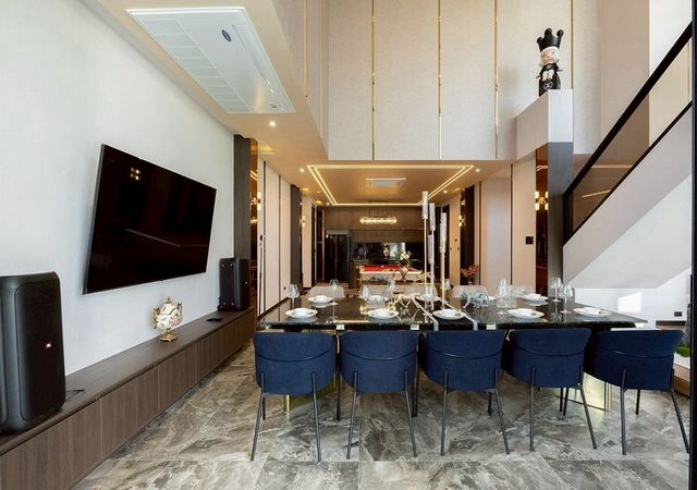 บ้านพูลวิลล่าหรู Modern Luxury | ราคา 25.5 ล้านบาท  #ใกล้รวมโชคมอลล์ ทำเลดี ใกล้เมือง | ห่างจากโรงเรียนนานาชาตินครพายัพ เพียง 900 เมตร