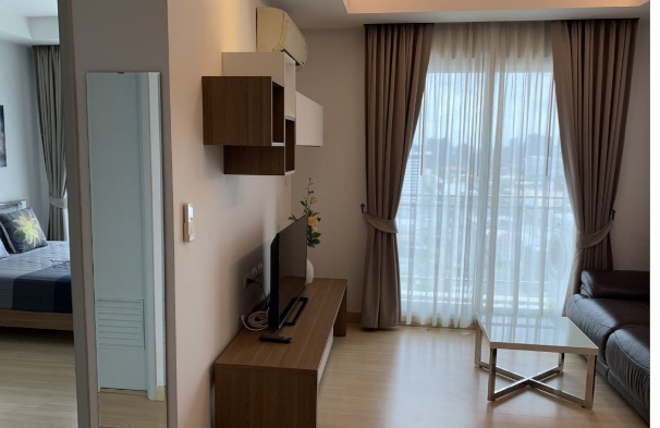 ให้เช่าคอนโด ทรู ทองหล่อ 38 ตรม. 1ห้องนอน 1ห้องน้ำ เฟอร์นิเจอร์และเครื่องใช้ไฟฟ้าครบชุด